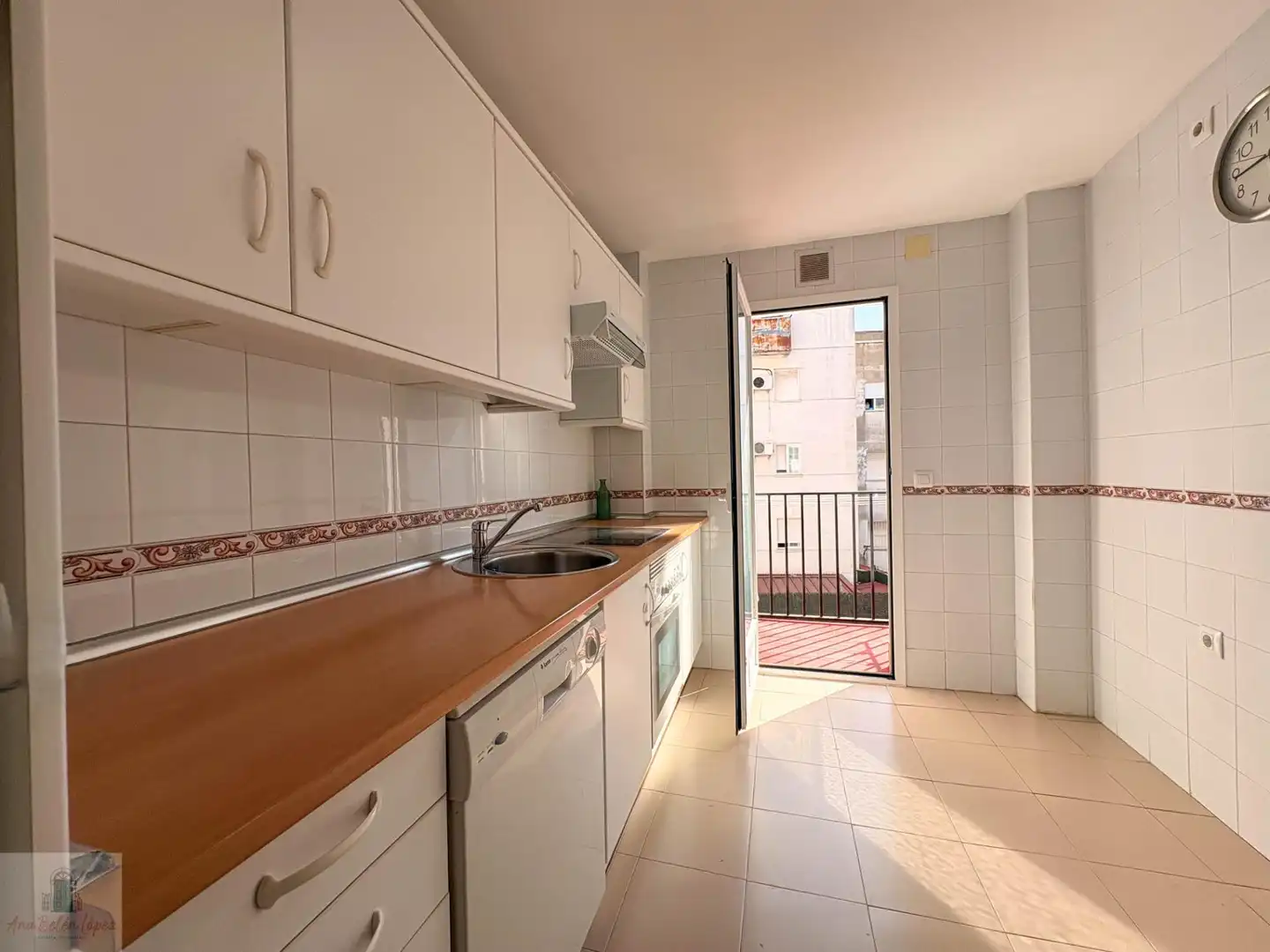 Kitchen of Apartments for rent in Badajoz  with Heating and Furnished