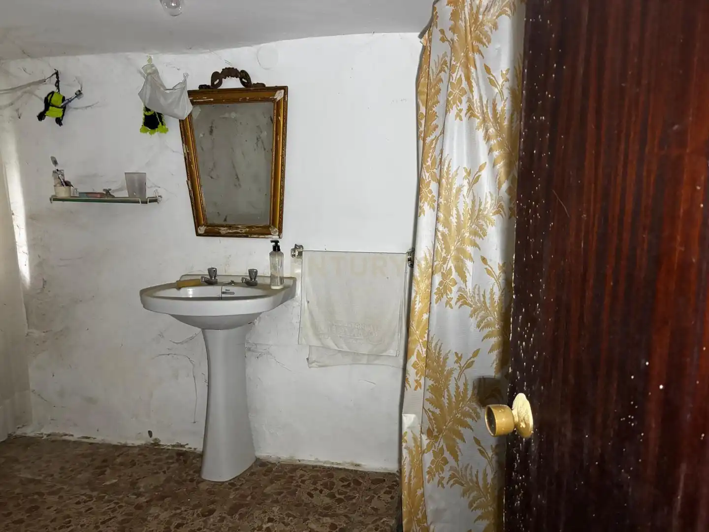 Bathroom of Houses for sale in Pinofranqueado