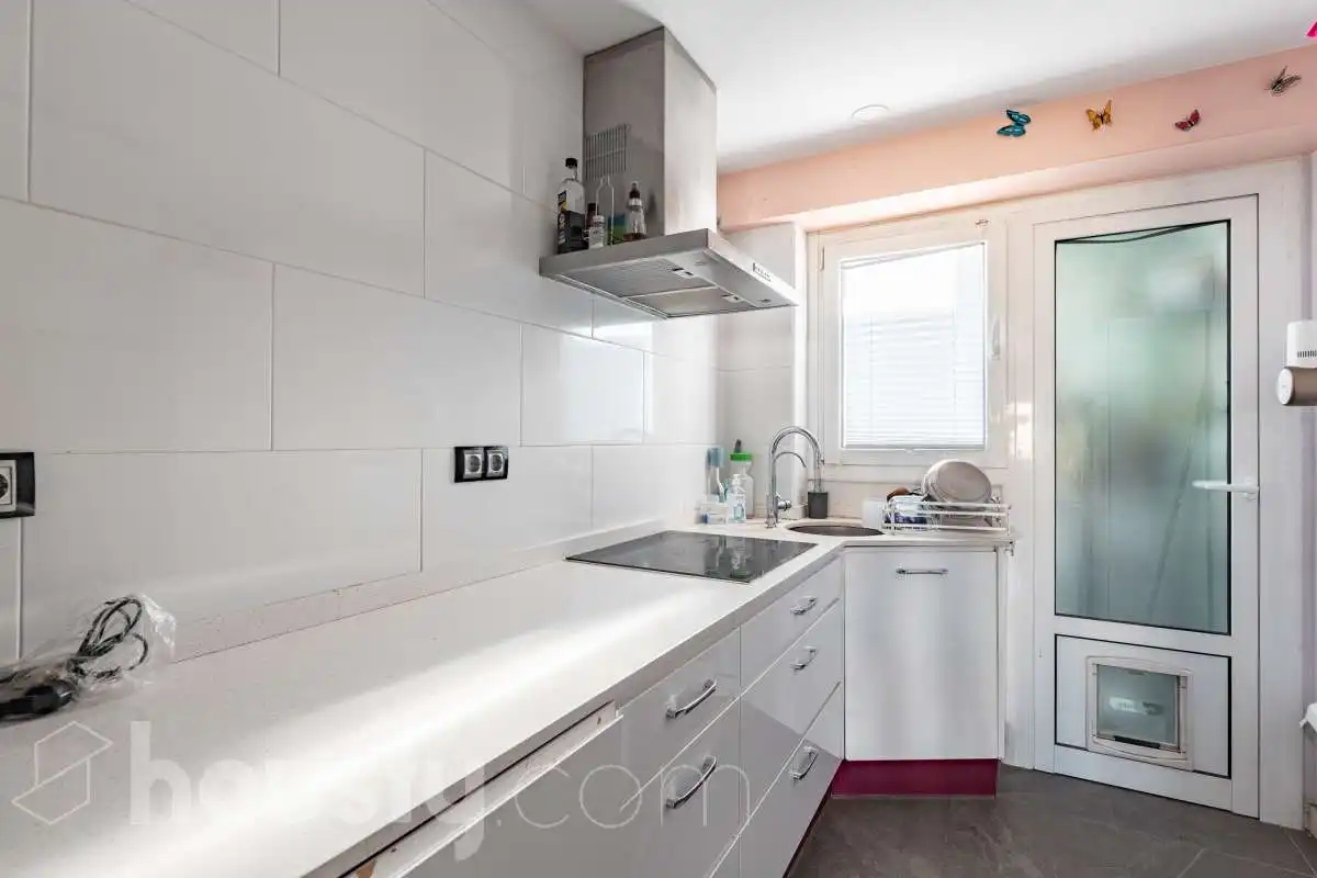 Küche von Wohnung zum Verkauf in Rubí mit Klimaanlage, Heizung und Parkett