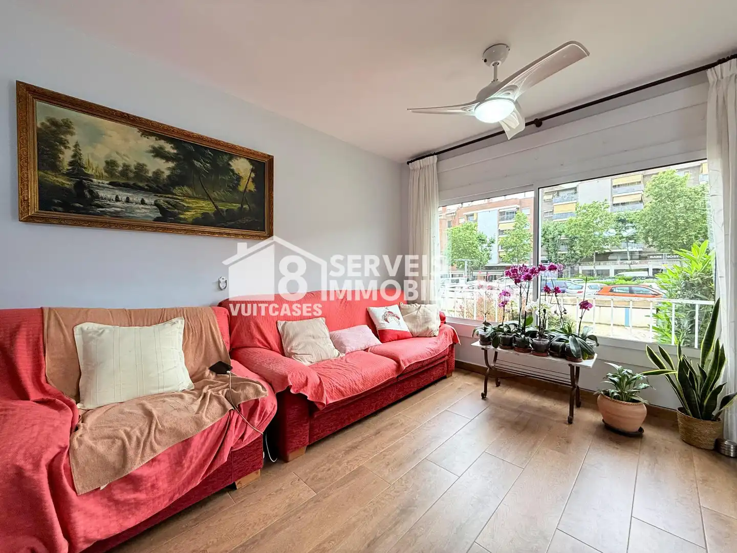 Sala de estar de Piso en venta en Arenys de Mar con Calefacción, Terraza y Piscina