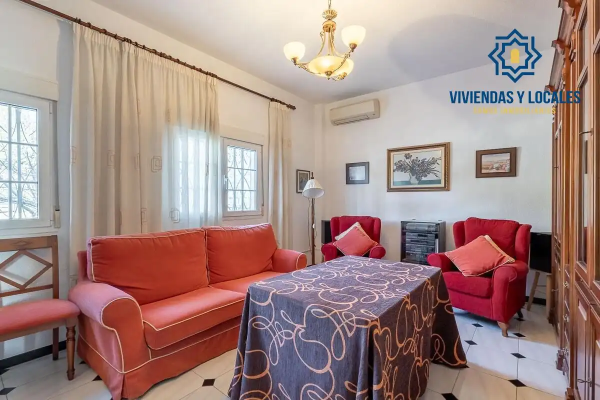 House with garden for sale in Barrio de la Vega, imagen 2