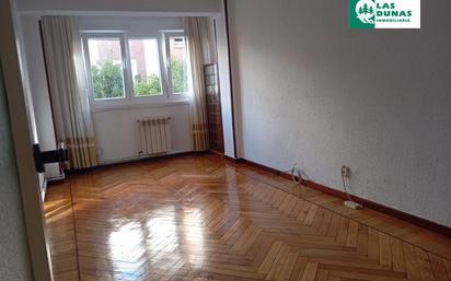 Bedroom of Flat for sale in Santander