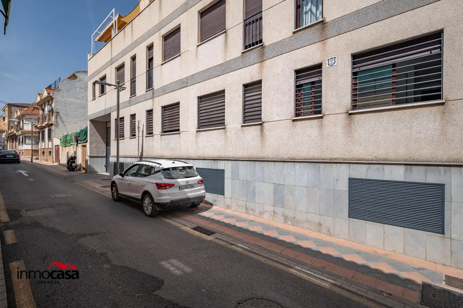 Parking of Flat for sale in Armilla  with Air Conditioner, Heating and Alarm