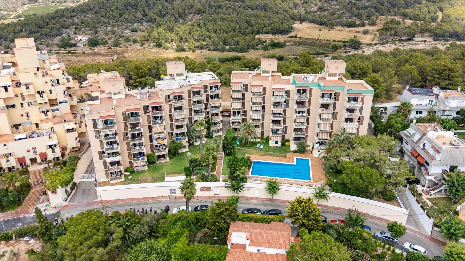 Vista exterior de Apartament en venda en Sant Pere de Ribes amb Aire condicionat, Jardí privat i Balcó