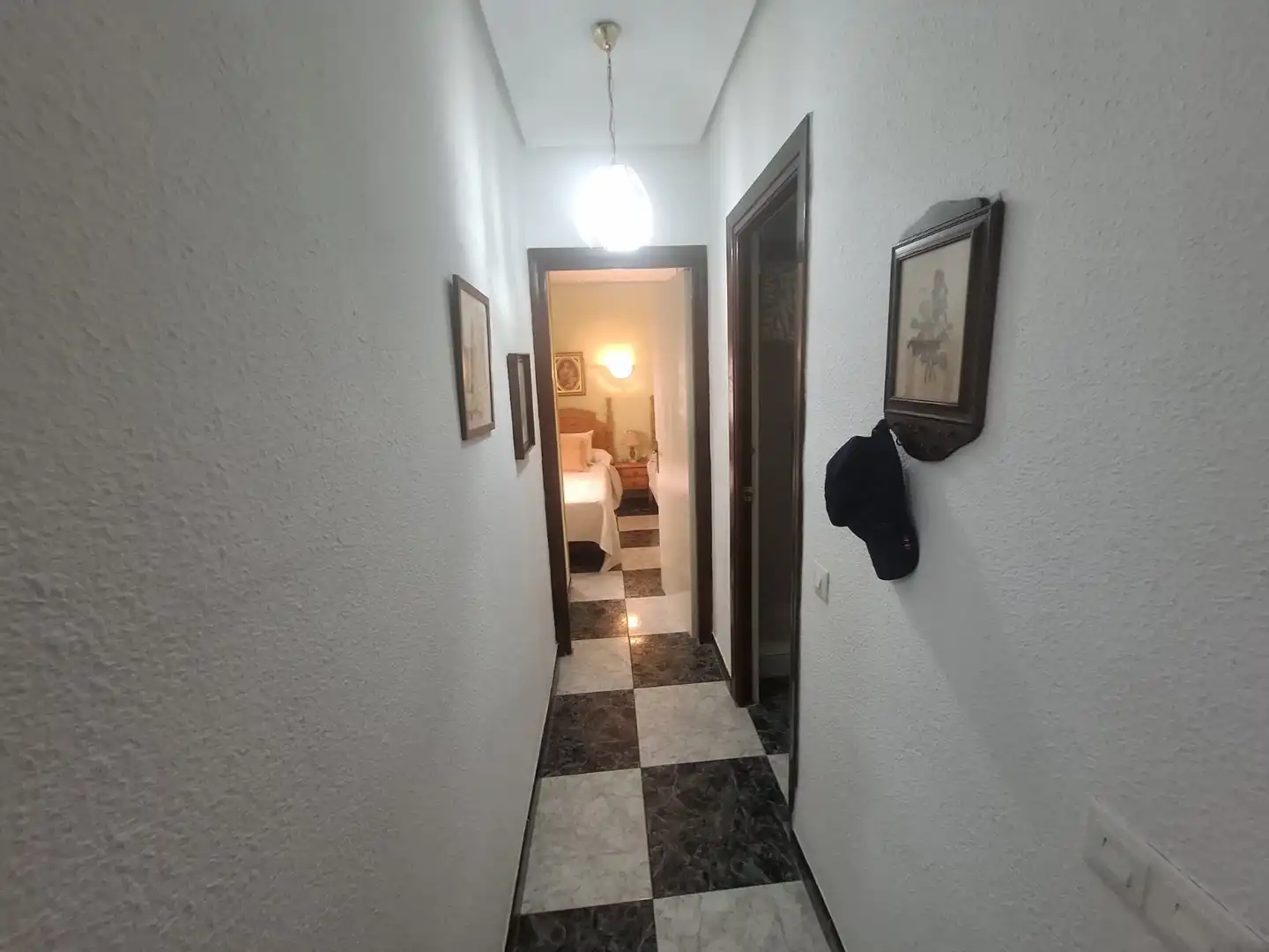 Wohnung zum Verkauf in Fuengirola mit Klimaanlage, Terrasse und Möbliert