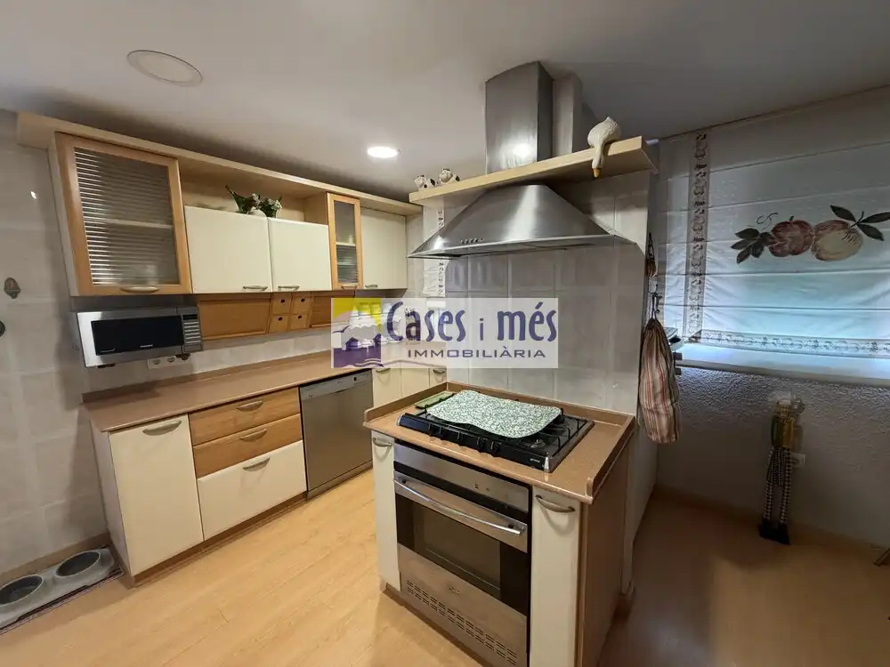 Cocina de Piso en venta en La Pobla de Farnals con Balcón y Piscina comunitaria