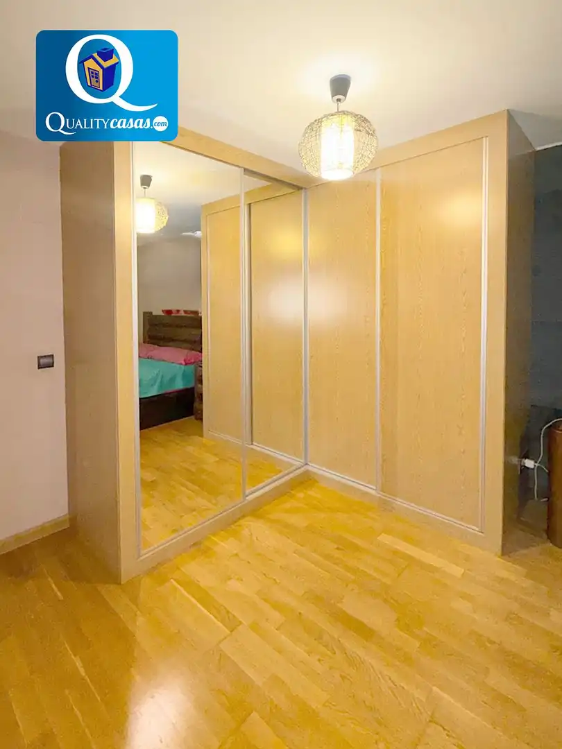 Habitación de Casa adosada en venta en Almajada - Ravel  
