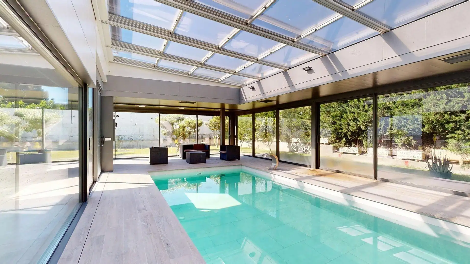 Piscina de Casa o chalet en venta en Zaragoza con Aire acondicionado, Calefacción y Jardín privado