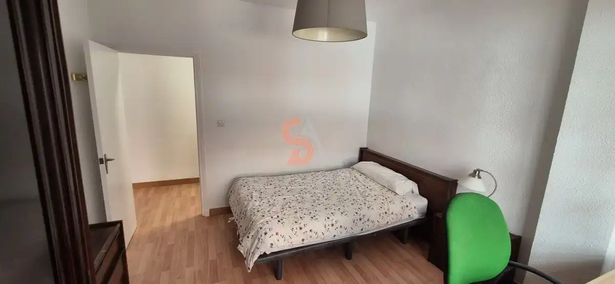 Bedroom of Flat for rent in Valladolid  with Heating, Terrace and Furnished