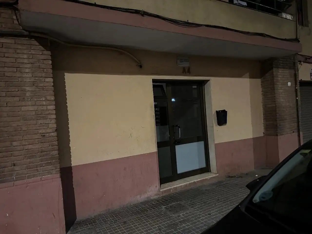 Vista exterior de Piso en venta en La Llagosta