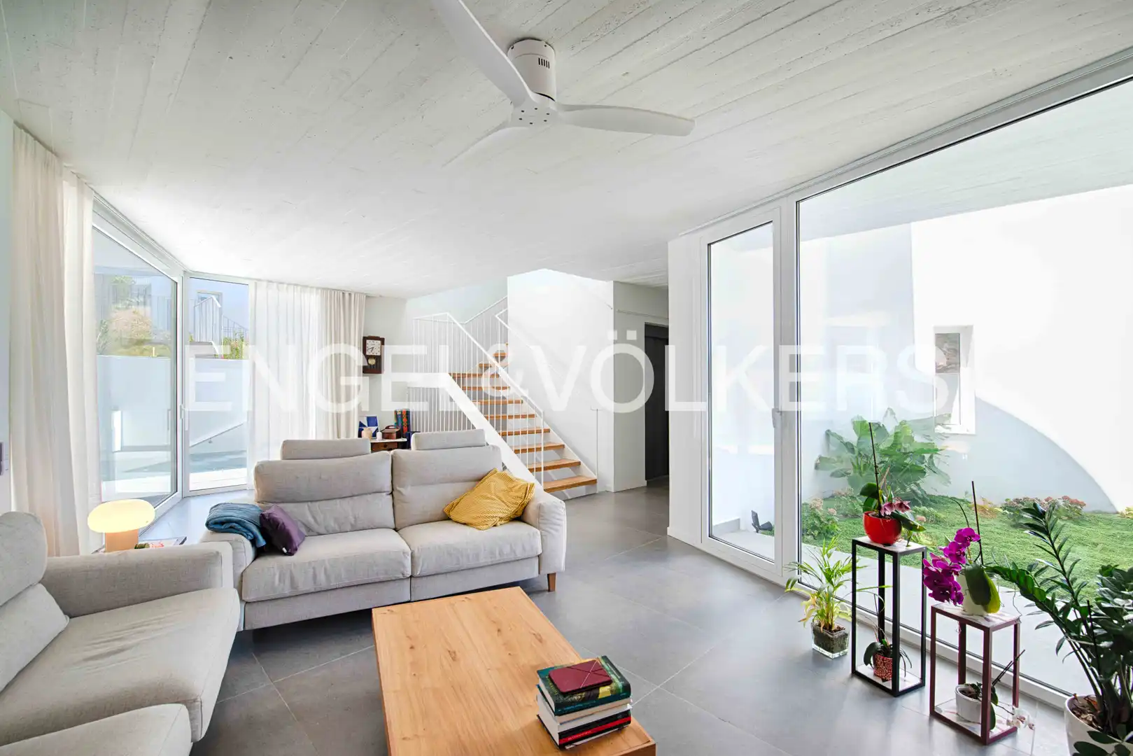 Sala de estar de Casa o chalet en venta en El Port de la Selva con Calefacción, Jardín privado y Terraza