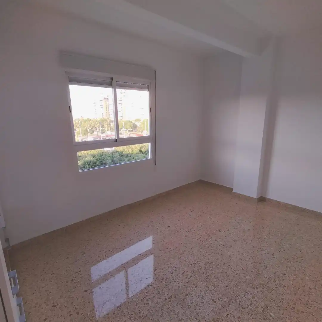Bedroom of Flat for rent in Mislata  with Air Conditioner