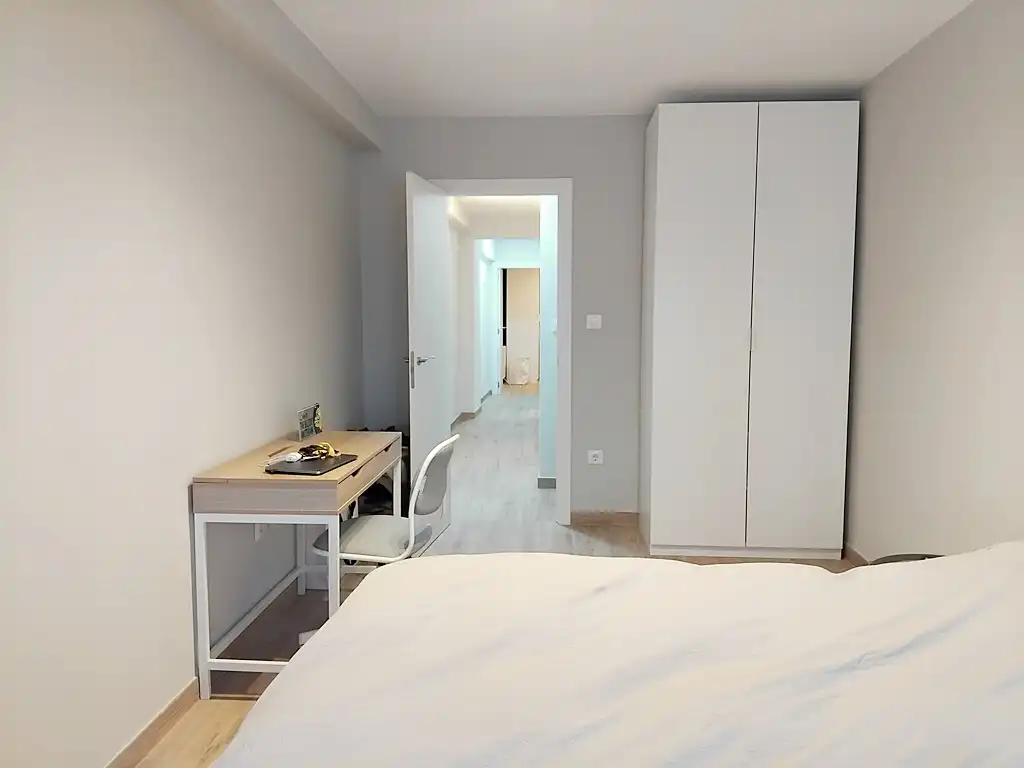 Habitación de Piso de alquiler en A Coruña Capital  con Calefacción, Terraza y Amueblado