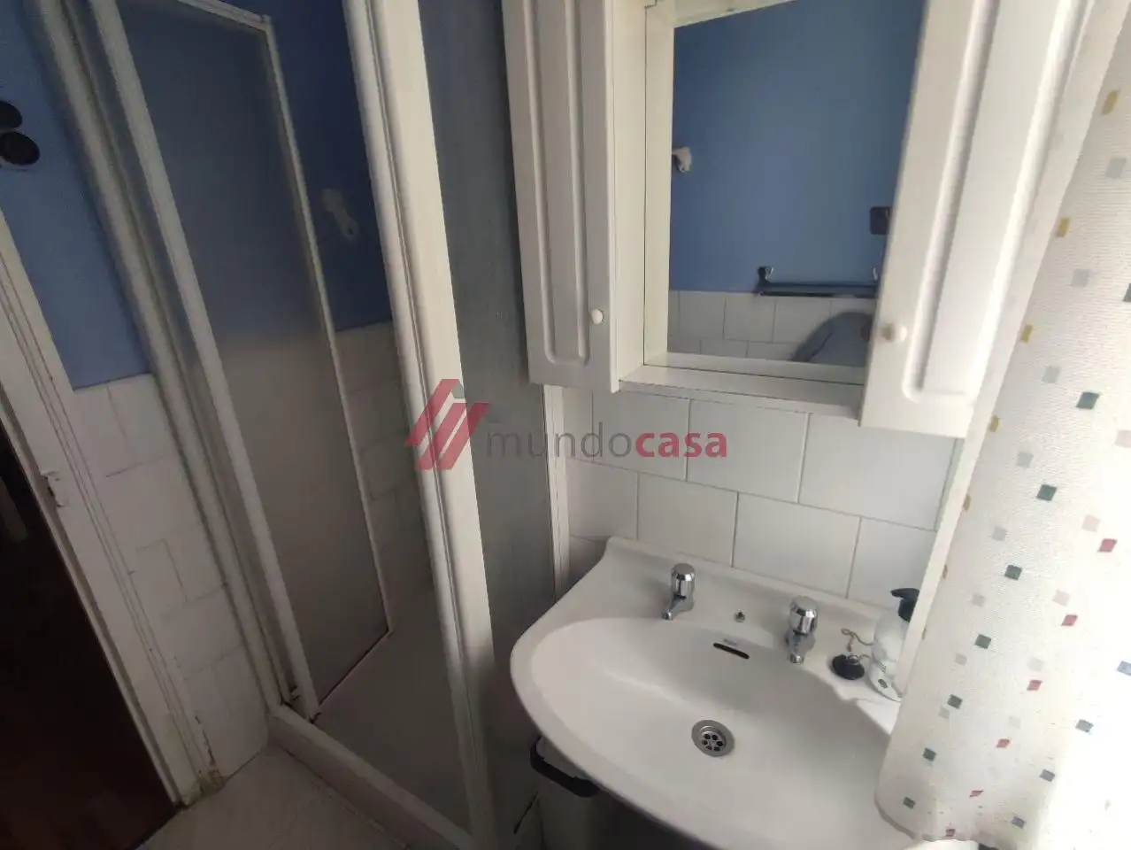 Bany de Pis en venda en Ferrol amb Moblat