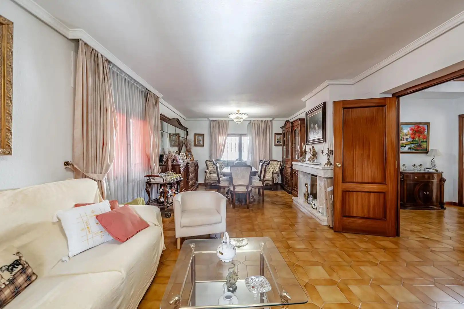Living room of Houses for sale in Madrid  with Heating, Private garden and Terrace