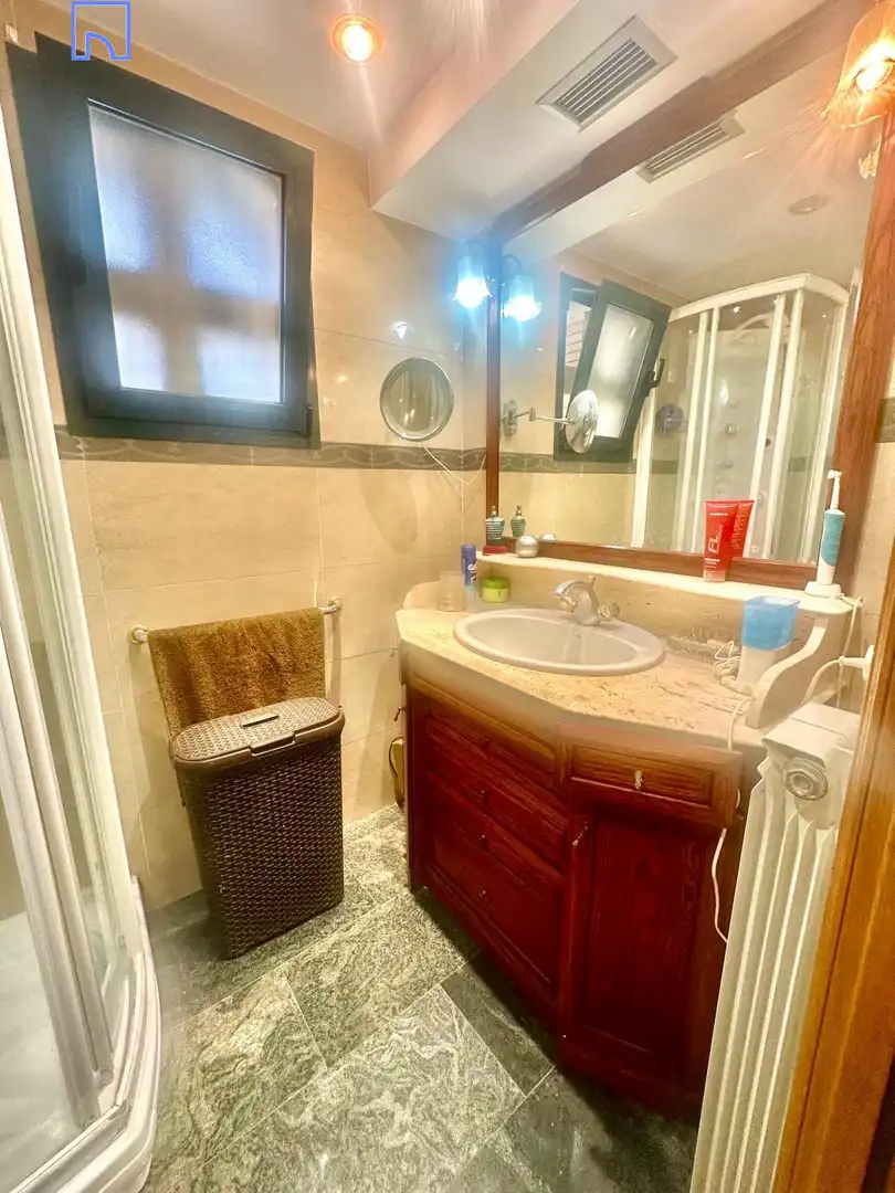 Bathroom of Houses for sale in Tudela  with Air Conditioner, Heating and Storage room