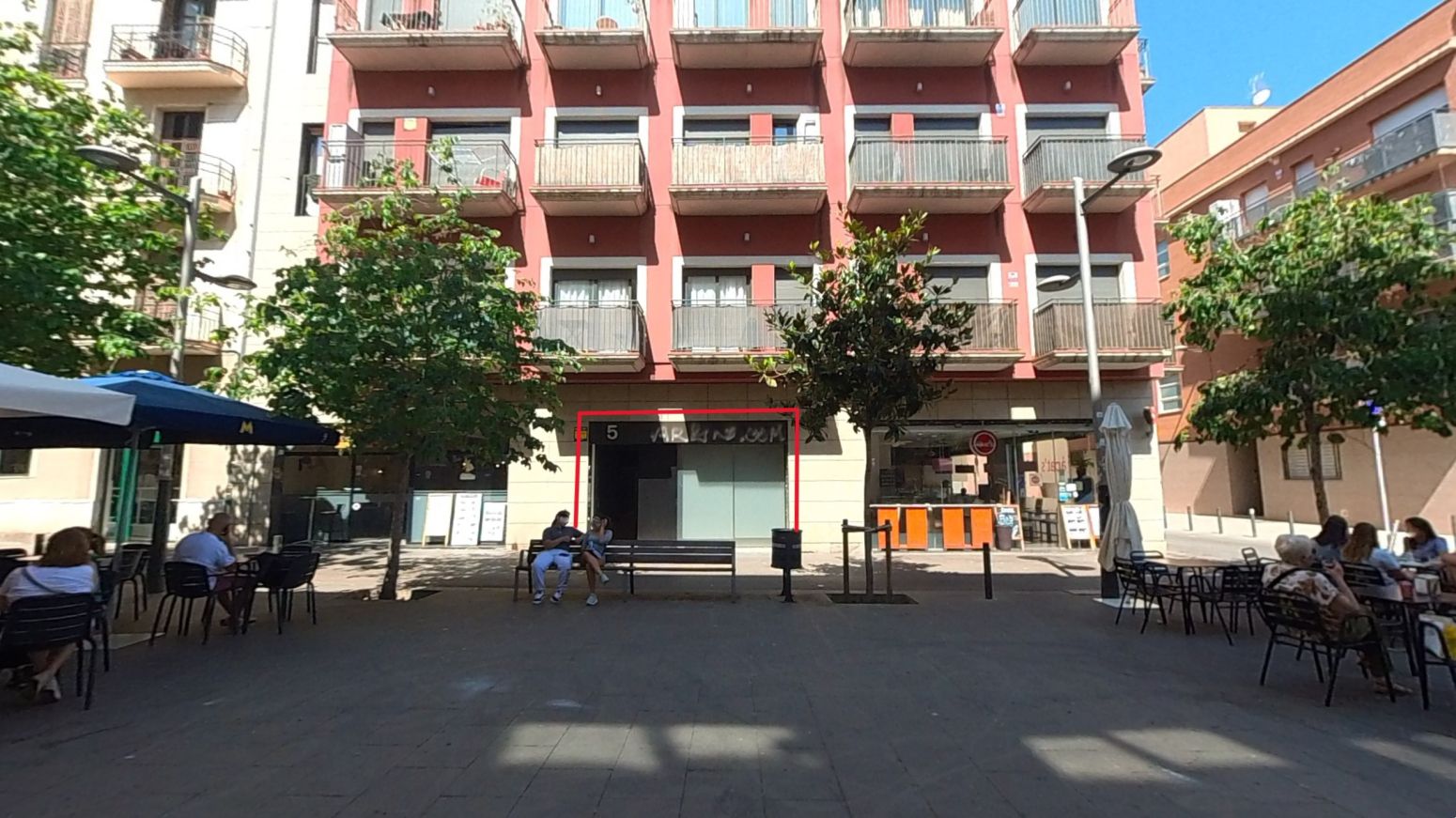 Vista exterior de Local de alquiler en  Barcelona Capital con Terraza