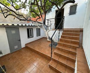 Vista exterior de Casa o xalet en venda en Badalona amb Terrassa