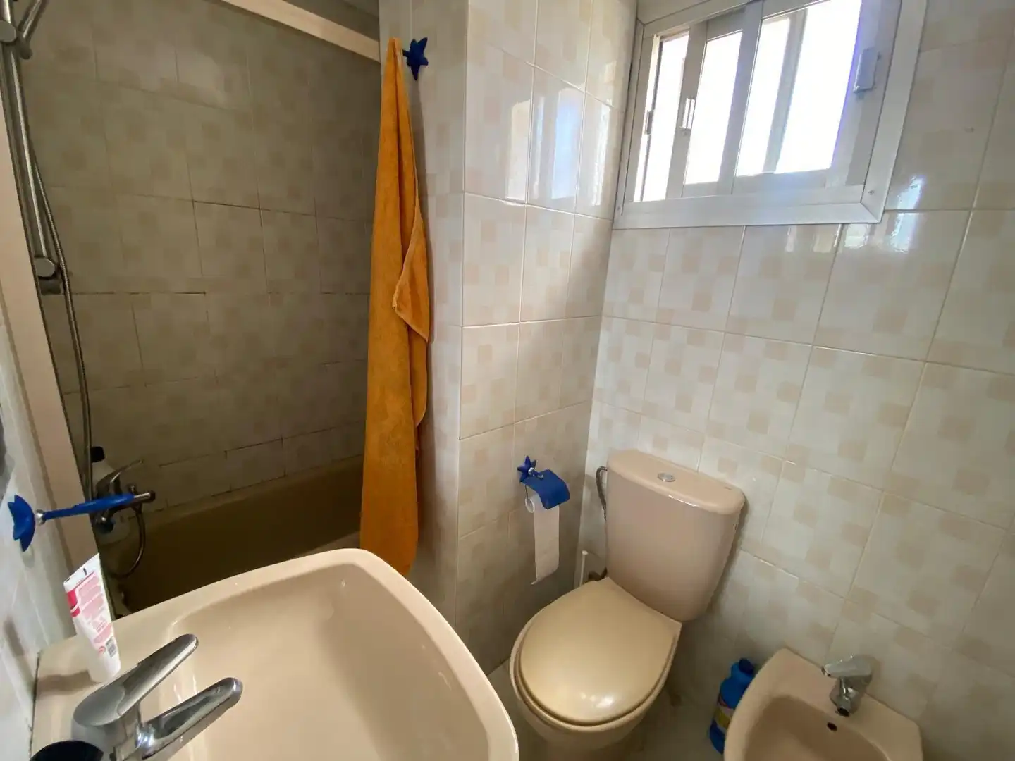 Baño de Piso en venta en Algeciras con Aire acondicionado, Calefacción y Terraza