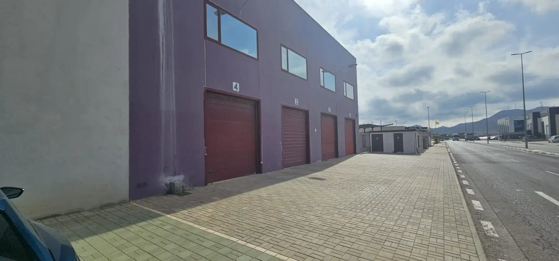 Vista exterior de Nave industrial en venta en La Unión