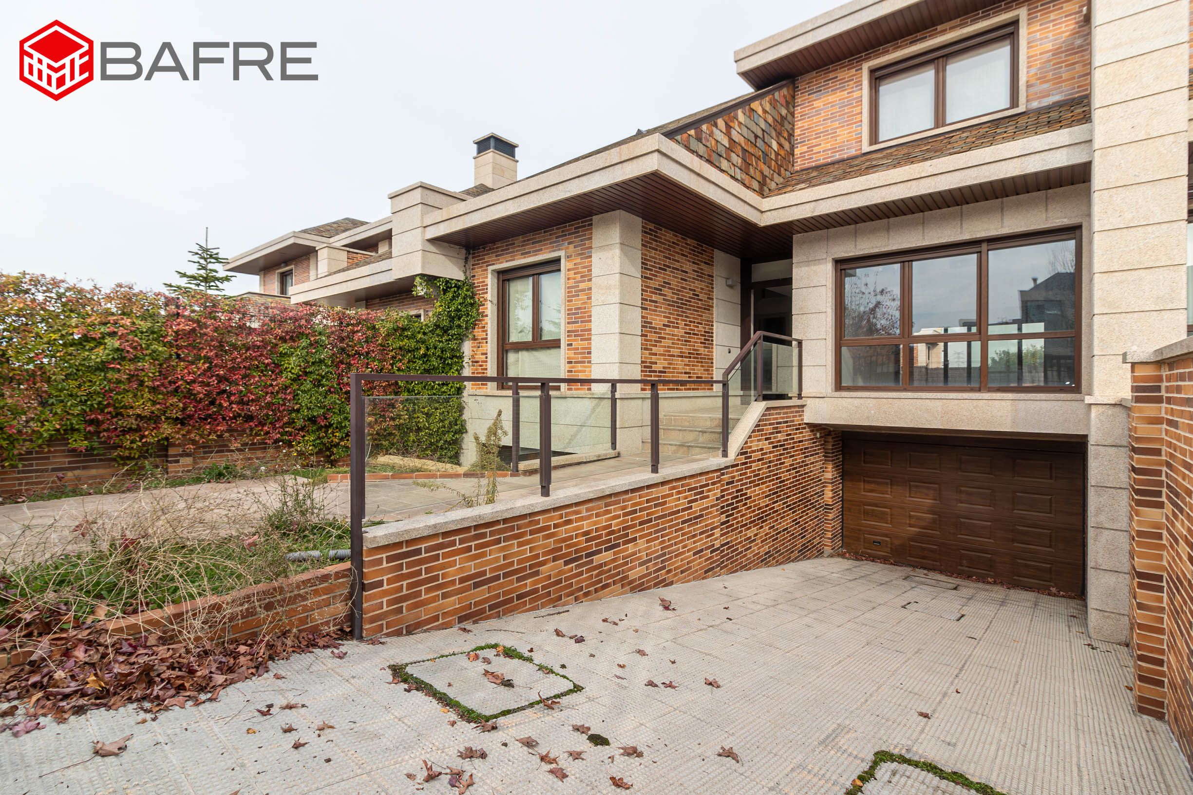 House or chalet for sale in Calle Traviata, Los Satélites - Roza Martín