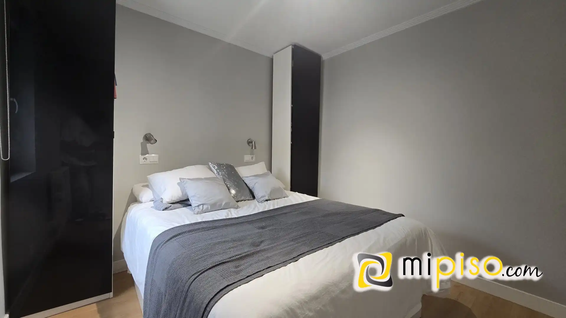 Schlafzimmer von Wohnung zur Miete in Laredo mit Möbliert