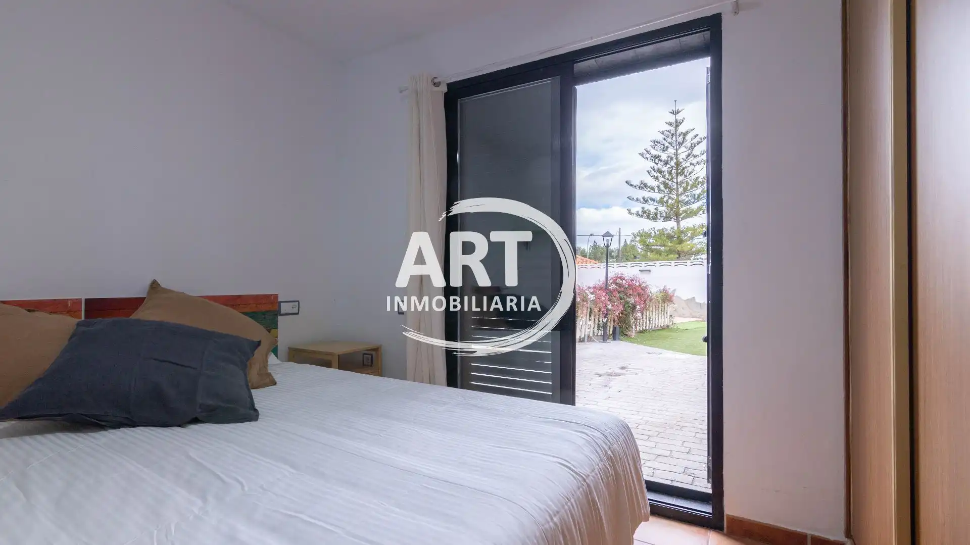 Garden of Houses for sale in L'Eliana  with Air Conditioner, Heating and Terrace