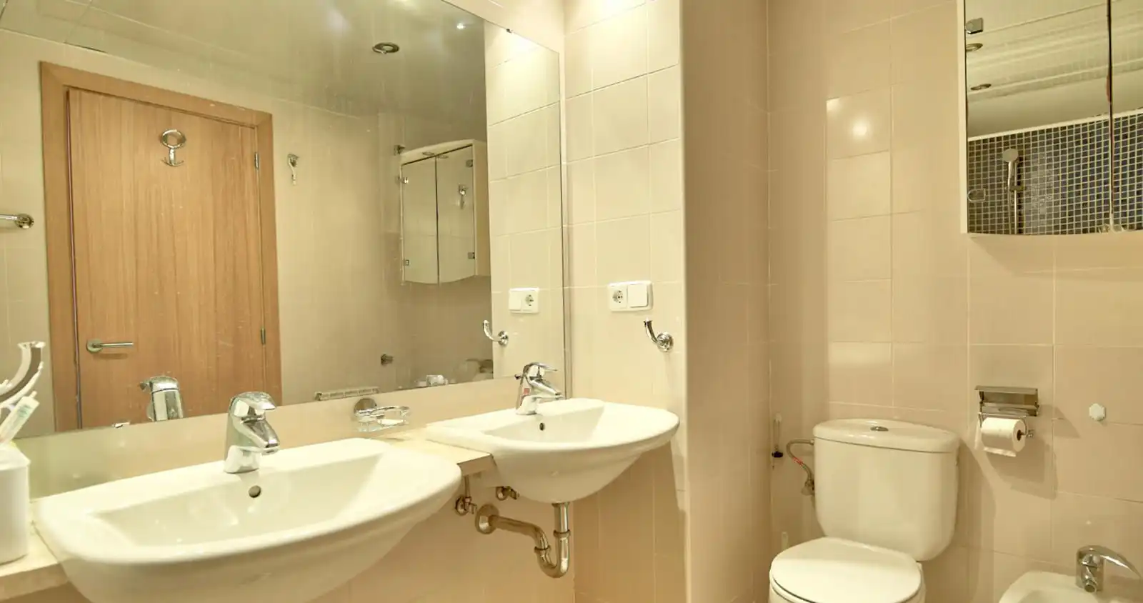 Baño de Piso en venta en Castell d'Aro, Platja d'Aro i s'Agaró con Aire acondicionado, Calefacción y Terraza