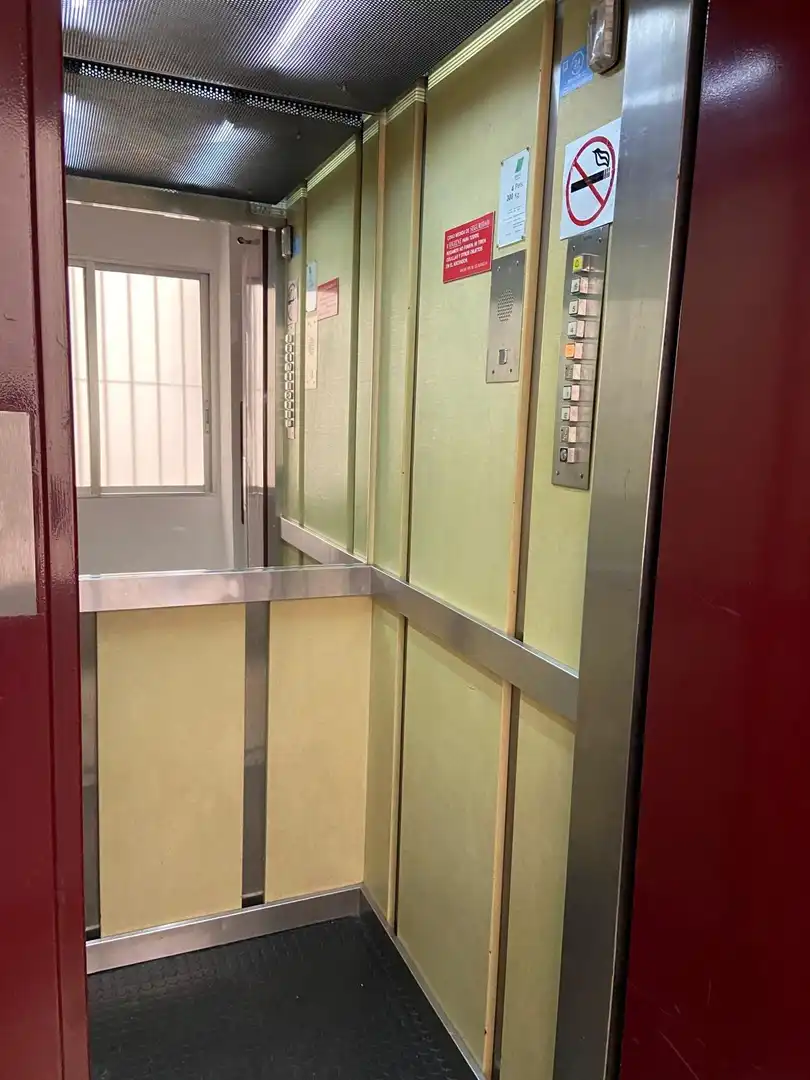 Piso de alquiler en Alicante / Alacant con Aire acondicionado, Amueblado y Balcón