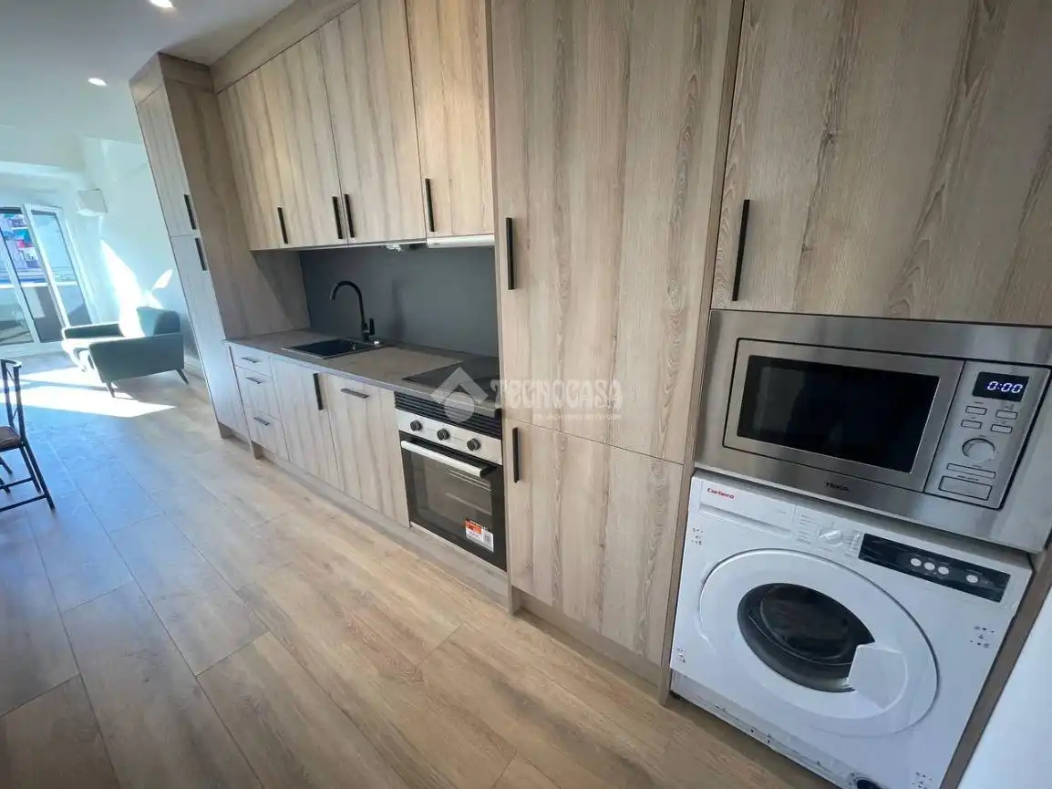 Kitchen of Duplexes for rent in San Sebastián de los Reyes  with Air Conditioner and Balcony