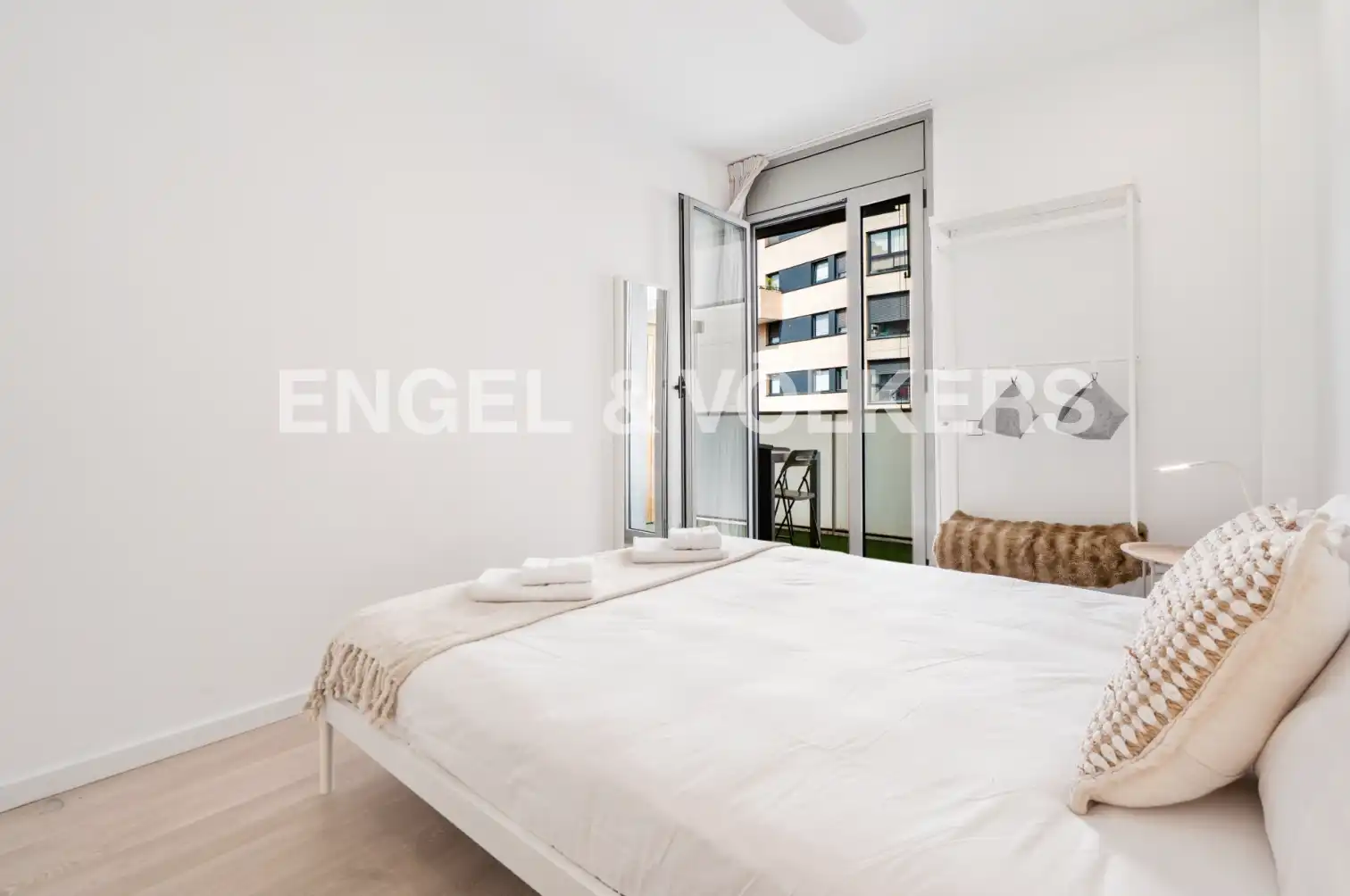 Bedroom of Flat for rent in Barcelona  with Air Conditioner, Heating and Parquet flooring