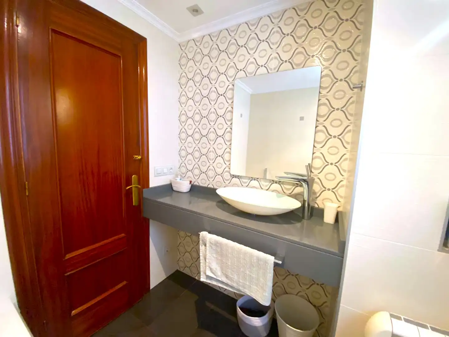 Badezimmer von Wohnung zum Verkauf in Castro-Urdiales mit Heizung, Parkett und Terrasse