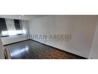 Flat for sale in Terrassa  with Heating