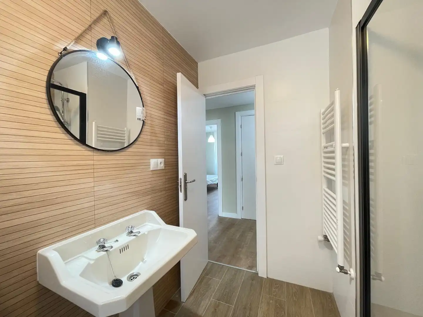 Habitación en CLAVELES, Zona Alta
