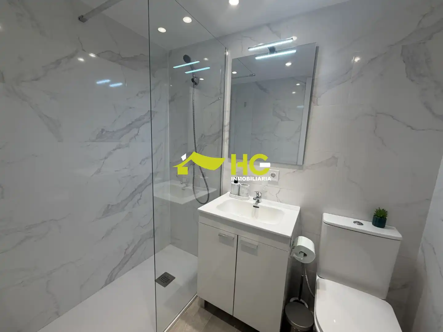 Baño de Estudio de alquiler en Villaviciosa de Odón con Calefacción y Amueblado