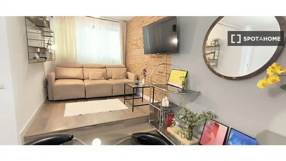 Sala d'estar de Pis de lloguer en Madrid amb Aire condicionat, Calefacció i Moblat