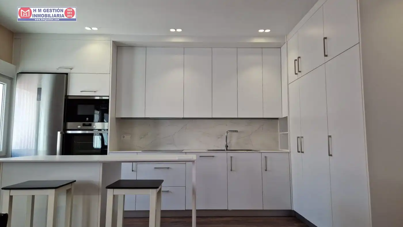 Cocina de Piso de alquiler en Alcázar de San Juan con Aire acondicionado, Calefacción y Terraza