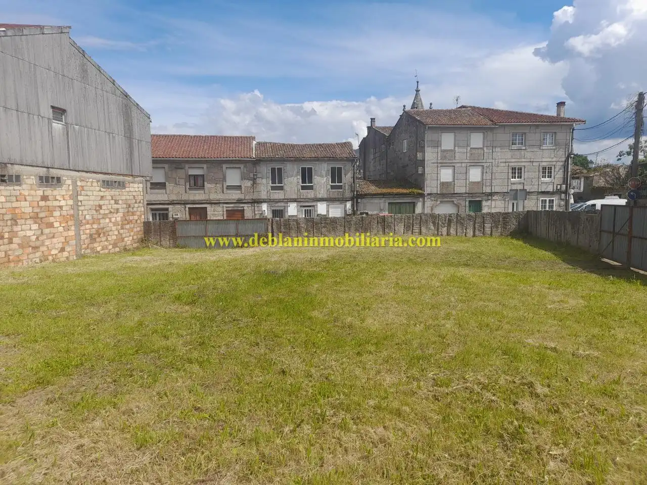 Residencial en venda en Tui