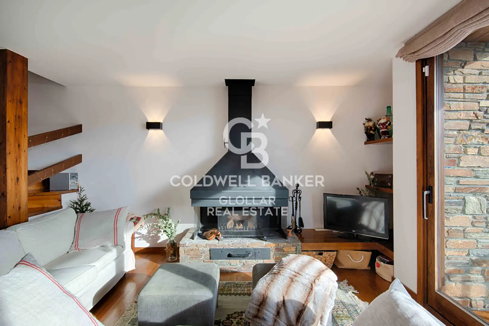 Living room of Duplexes for sale in Guils de Cerdanya  with Heating, Parquet flooring and Terrace