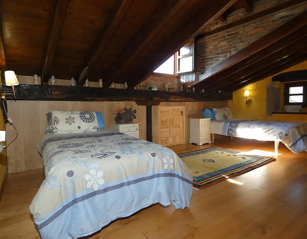 Habitación de Casa o chalet en venta en Ruente con Calefacción, Jardín privado y Amueblado