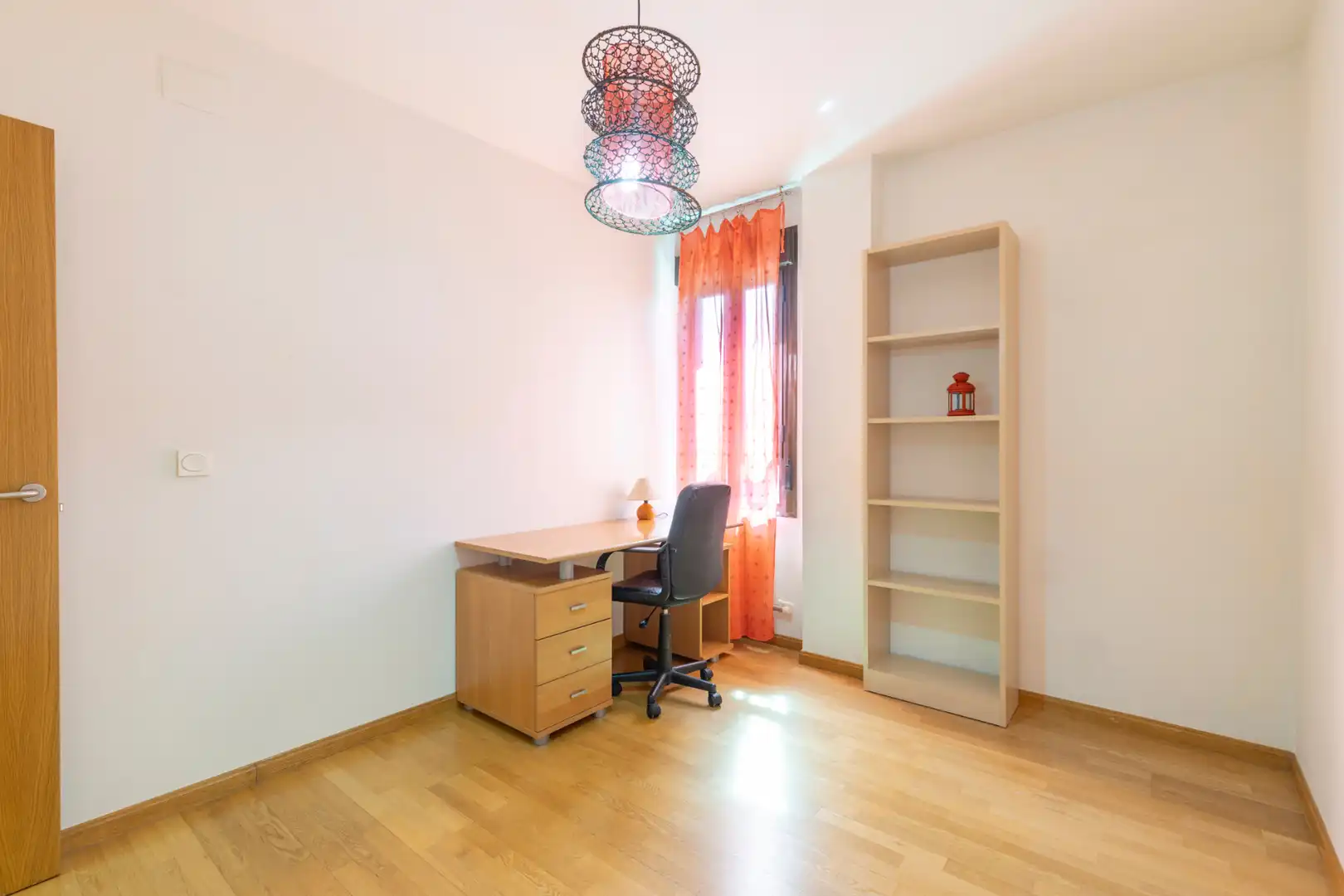 Bedroom of Flat for rent in Granada  with Air Conditioner, Heating and Parquet flooring