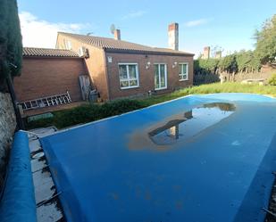 Piscina de Casa o xalet en venda en Rivas-Vaciamadrid amb Aire condicionat, Jardí privat i Parquet