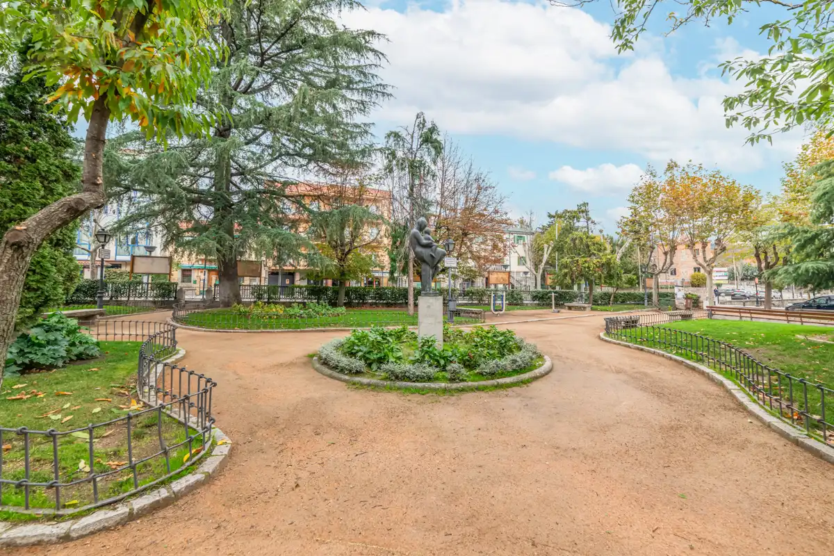Jardí de Pis en venda en El Escorial amb Aire condicionat, Calefacció i Parquet