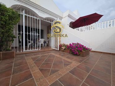 Adosado con piscina en alquiler en GRAN CANARIA