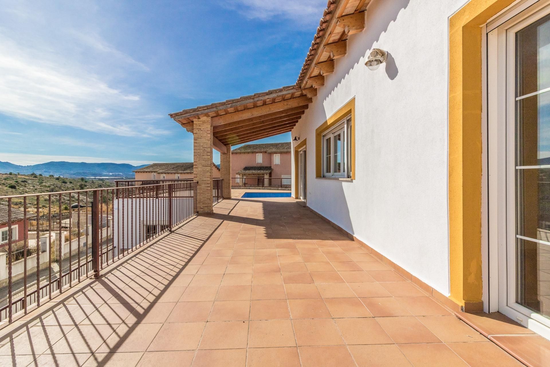 Terrassa de Casa o xalet de lloguer en L'Énova amb Calefacció, Jardí privat i Terrassa