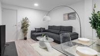 Living room of Single-family semi-detached for sale in  Madrid Capital  with Air Conditioner, Heating and Parquet flooring