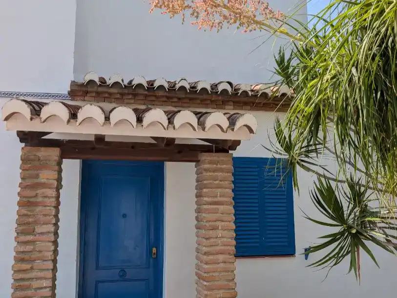 Vista exterior de Casa o xalet en venda en Almuñécar amb Jardí privat i Balcó