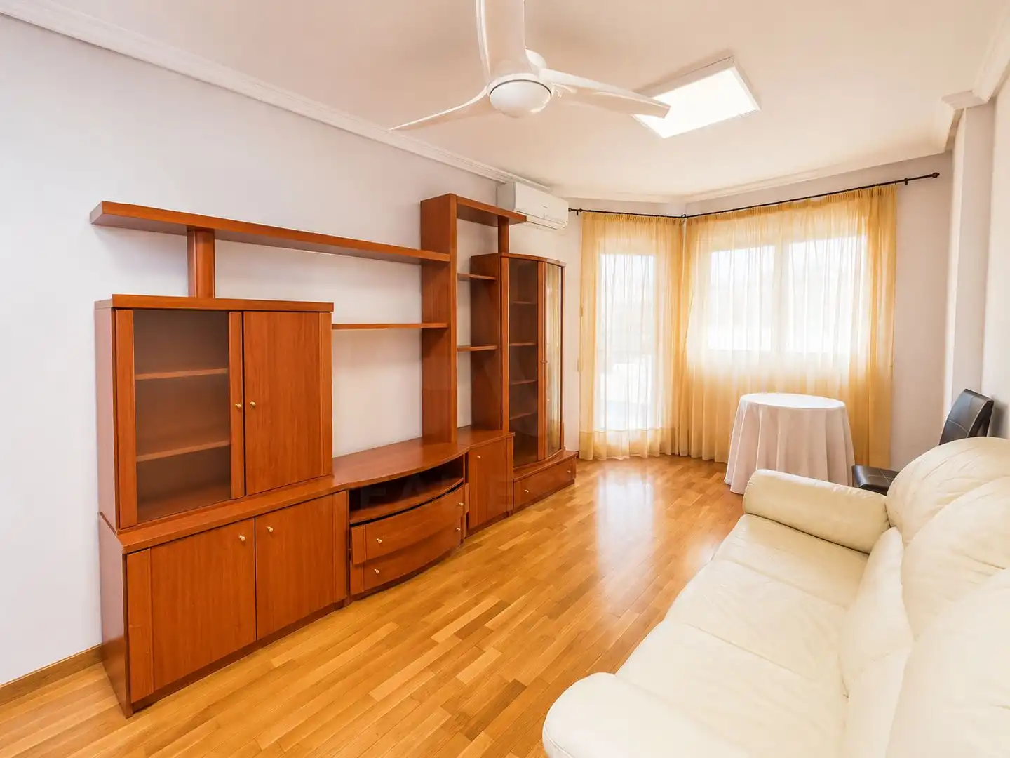 Piso con ascensor en venta en Casco Urbano, imagen 2