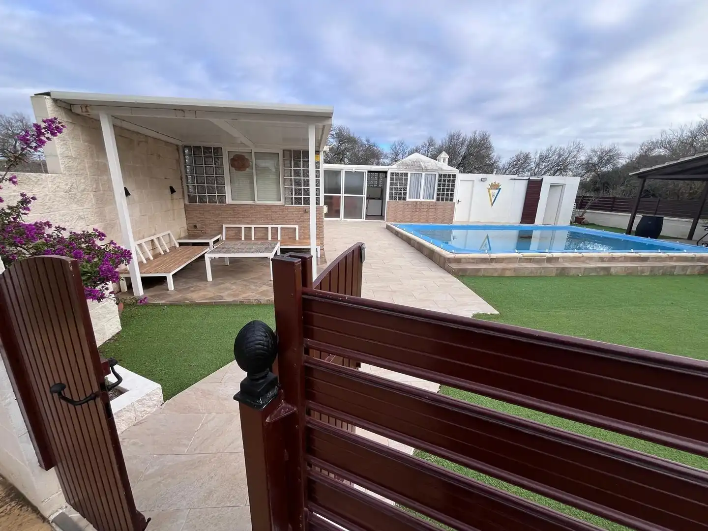 Piscina de Casa o chalet en venta en Chiclana de la Frontera con Aire acondicionado, Jardín privado y Parquet