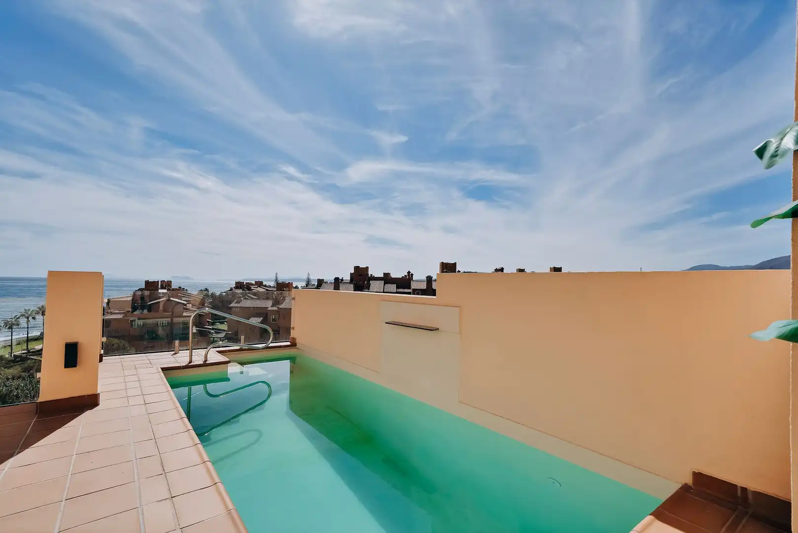 Piscina de Àtic de lloguer en Estepona amb Terrassa